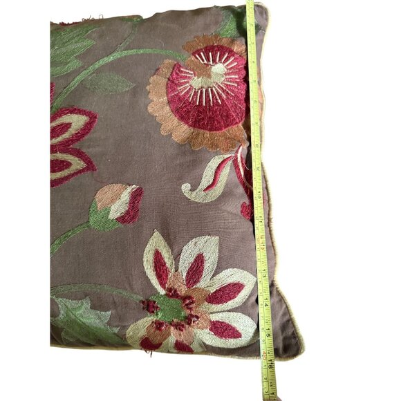 Set of 2 Vintage PIer 1 Floral Embroidered Decorative Throw Pillow 17x17" - Picture 3 of 5